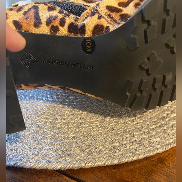 NWOT -ANKLE BOOTS- Antonio Melani animal print ankle boots size 10 - Picture 5 of 8